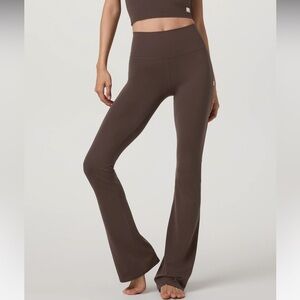 Vuori AllTheFeels™ Slim Flare